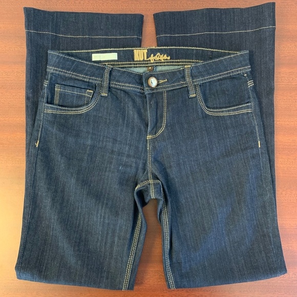 Kut from the Kloth Maggie Flare Gold Thread - Picture 4 of 8